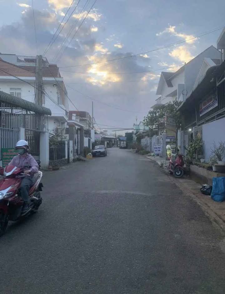 Bán nhà mặt tiền Nguyễn Văn Linh Đức Trọng 89m² giá 4.4 tỷ sầm uất