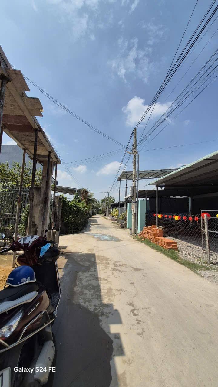 Nhà 1 Trệt 1 Lầu Mỹ Hạnh Nam, Đức Hòa - 88m², 3PN, Full Nội Thất, Giá 2.4 Tỷ