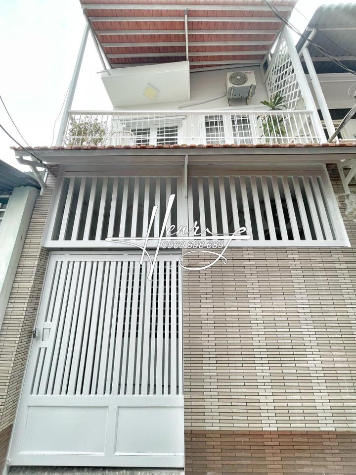 Nhà riêng Quận 7 Phạm Hữu Lầu 32m² giá 3.4 tỷ - Sổ hồng sẵn!