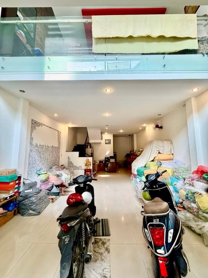 Nhà Chính Chủ 80m² Hẻm Xe Hơi Lạc Long Quân, Tân Bình - 9 Tỷ