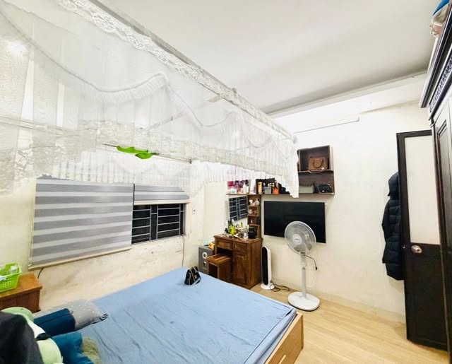 Nhà 4 Tầng Phú Lương, Hà Đông - 36m² Gần Đại Học, Kinh Doanh Tốt