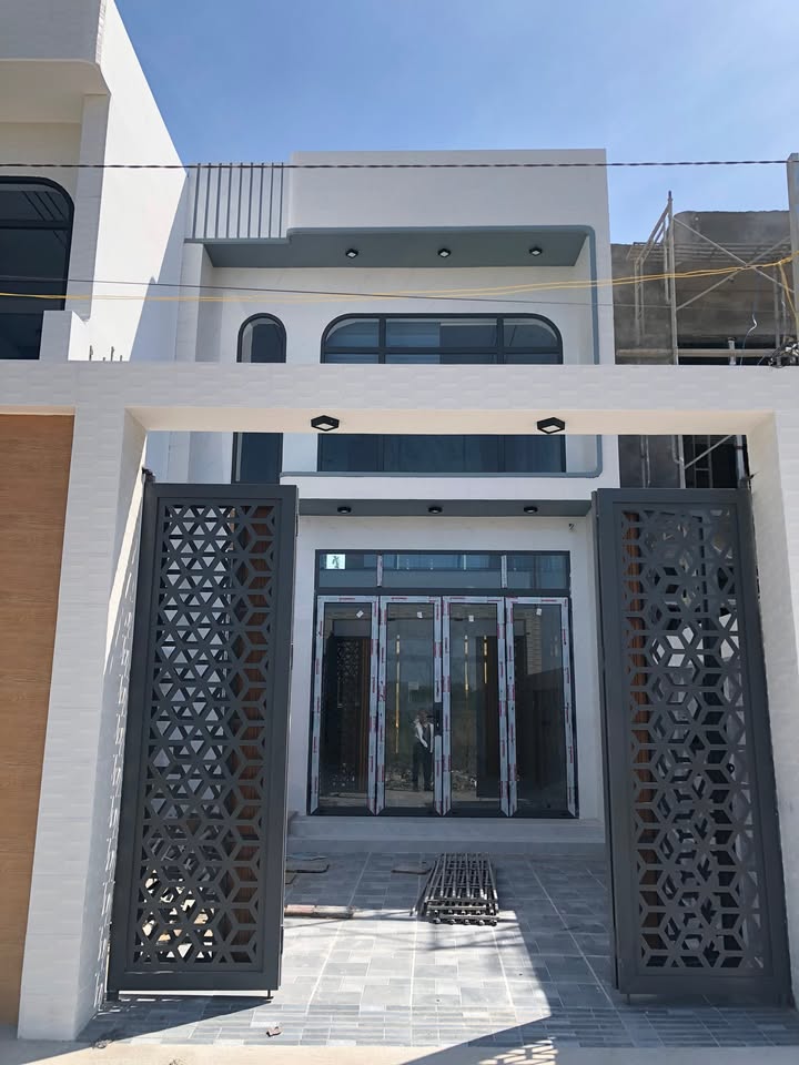 Nhà riêng Long Điền 100m² 2.3 tỷ - Chính chủ bán, ô tô vào tận nhà!