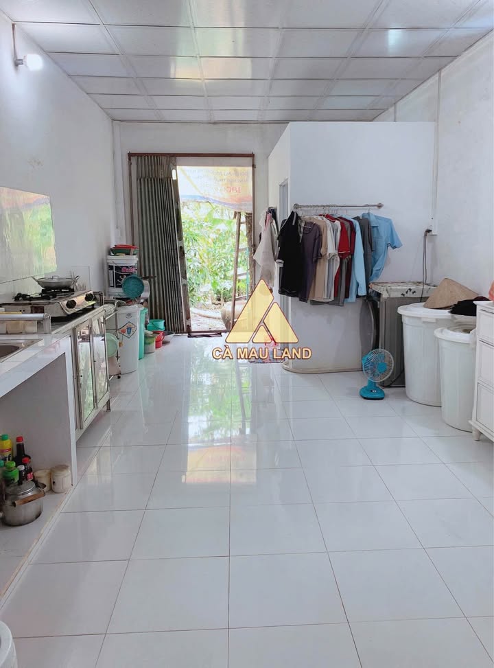 Nhà Mặt Tiền Quang Trung, Cà Mau - 179m² Giá 1.02 Tỷ, Sẵn Sàng Ở Ngay!