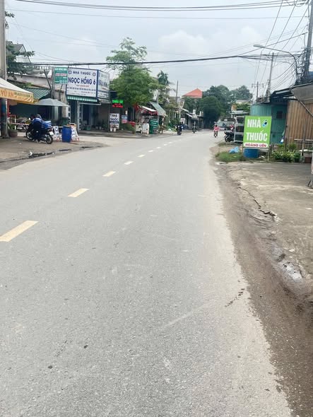 Nhà Mặt Tiền Phú Giáo 252m² - Vị Trí Đắc Địa, Kinh Doanh Ngay!