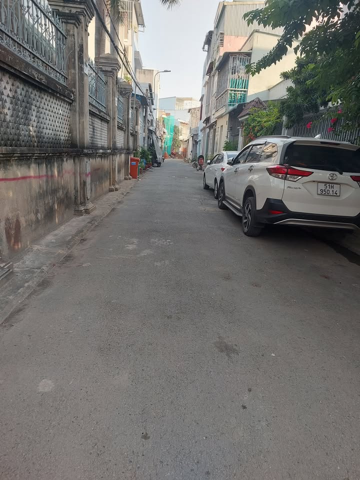 Nhà Hẻm Nguyễn Duy Trinh, Thủ Đức - 113m² Ngang 6m, Giá 6.9 Tỷ