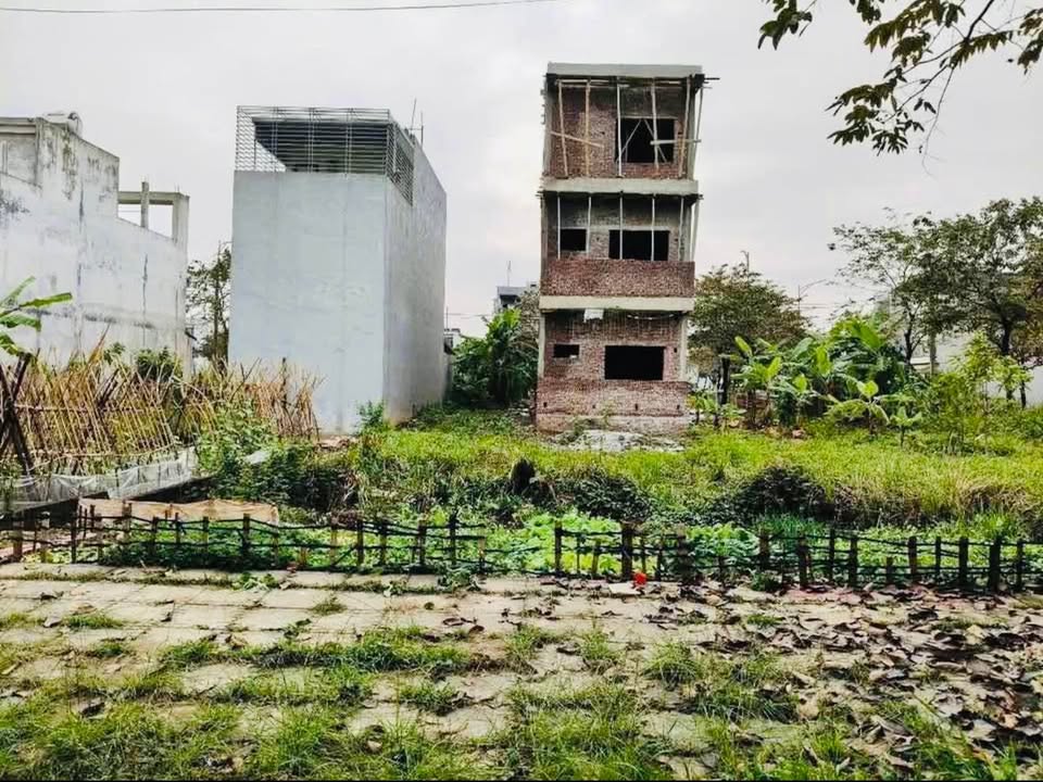 Đất nền Phủ Lý 100m² - Sổ đỏ trao tay, giá chỉ 2.2 tỷ