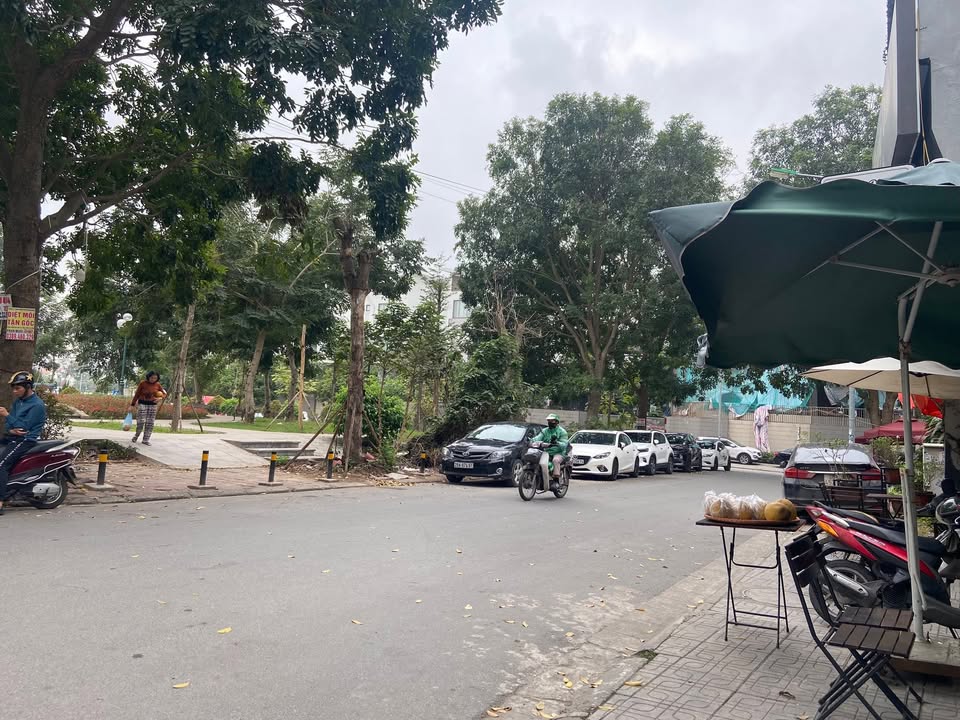 Nhà Ngọc Thụy 30m² 5 Tầng - Sổ Đỏ Chính Chủ, Giá Hơn 6 Tỷ