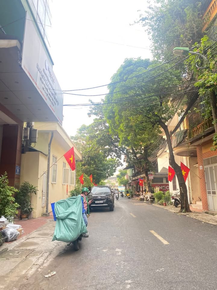 Nhà Phố Phương Liệt 8 Tầng Thang Máy 100m² - Tự Thiết Kế Theo Ý Muốn