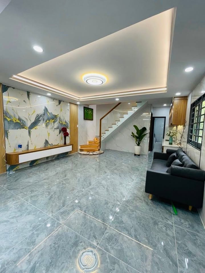 Nhà Riêng Phường Tân Tạo 51m² - Sẵn sàng ở ngay, ô tô đỗ cửa!