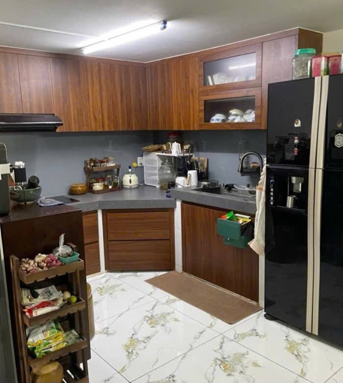 Nhà riêng Bình Thành Bình Tân 100m² - Hẻm ô tô vào tận nhà!