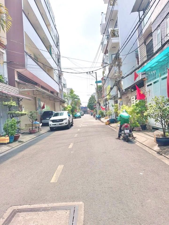 Nhà Mặt Tiền Kinh Doanh Tên Lửa, Bình Tân - 76m², 4 Tầng, 8.8 Tỷ