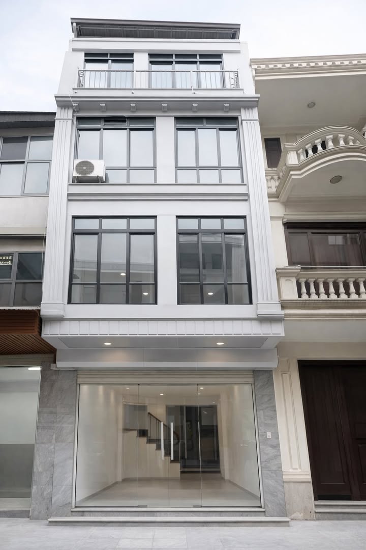 Nhà Phố Kinh Doanh Mặt Tiền Giải Phóng 31m², 5 Tầng, Ngõ Ô Tô Tránh - Hoàng Mai