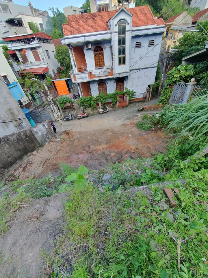 Đất nền Trần Hưng Đạo Hạ Long 60m² - Sổ đỏ chính chủ, giá cắt lỗ