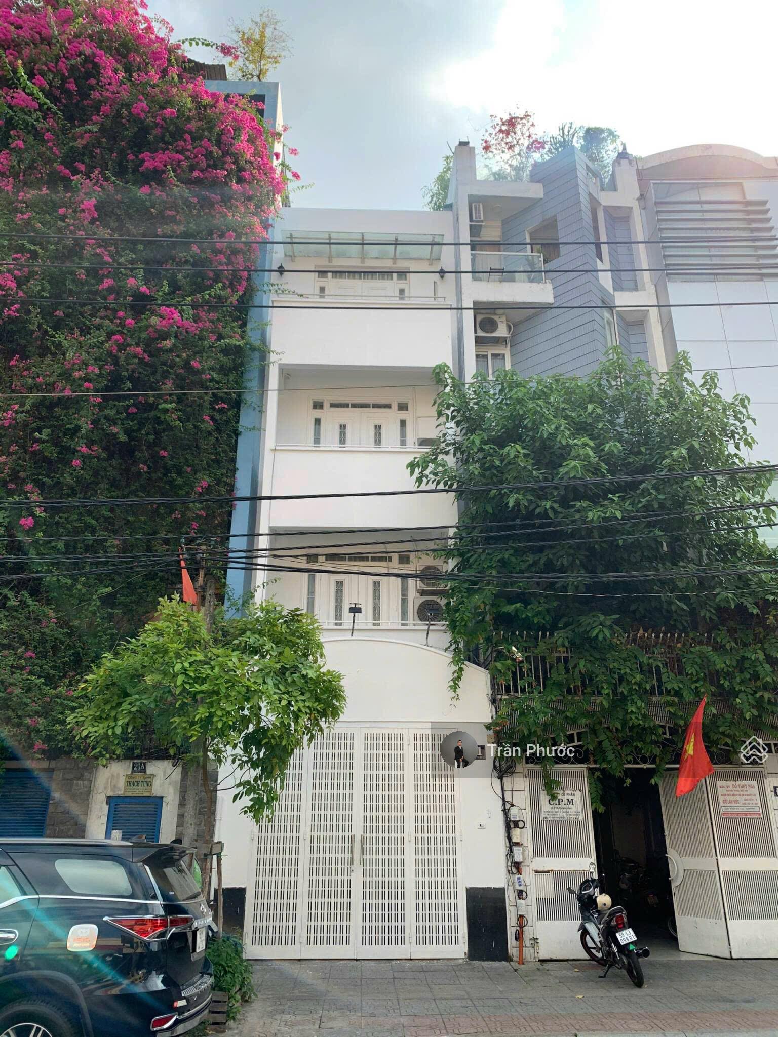 Nhà phố Trần Nhật Duật Q1 80m² giá 60 triệu - Vị trí đắc địa!