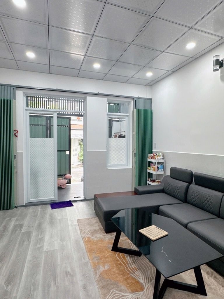 Nhà Mặt Tiền Tân Phú 115m² - Kinh Doanh Đắc Địa, Sẵn Sàng Xây Mới