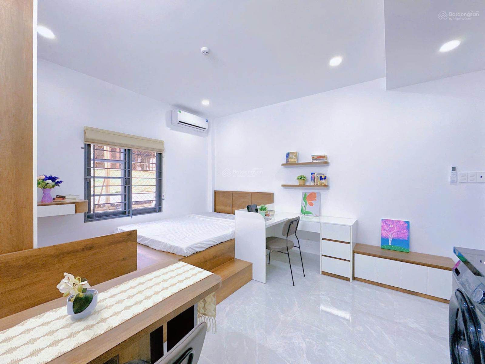 Cho thuê Căn hộ 45m² Q10, Full Nội thất Cao cấp, Kế Vạn Hạnh Mall