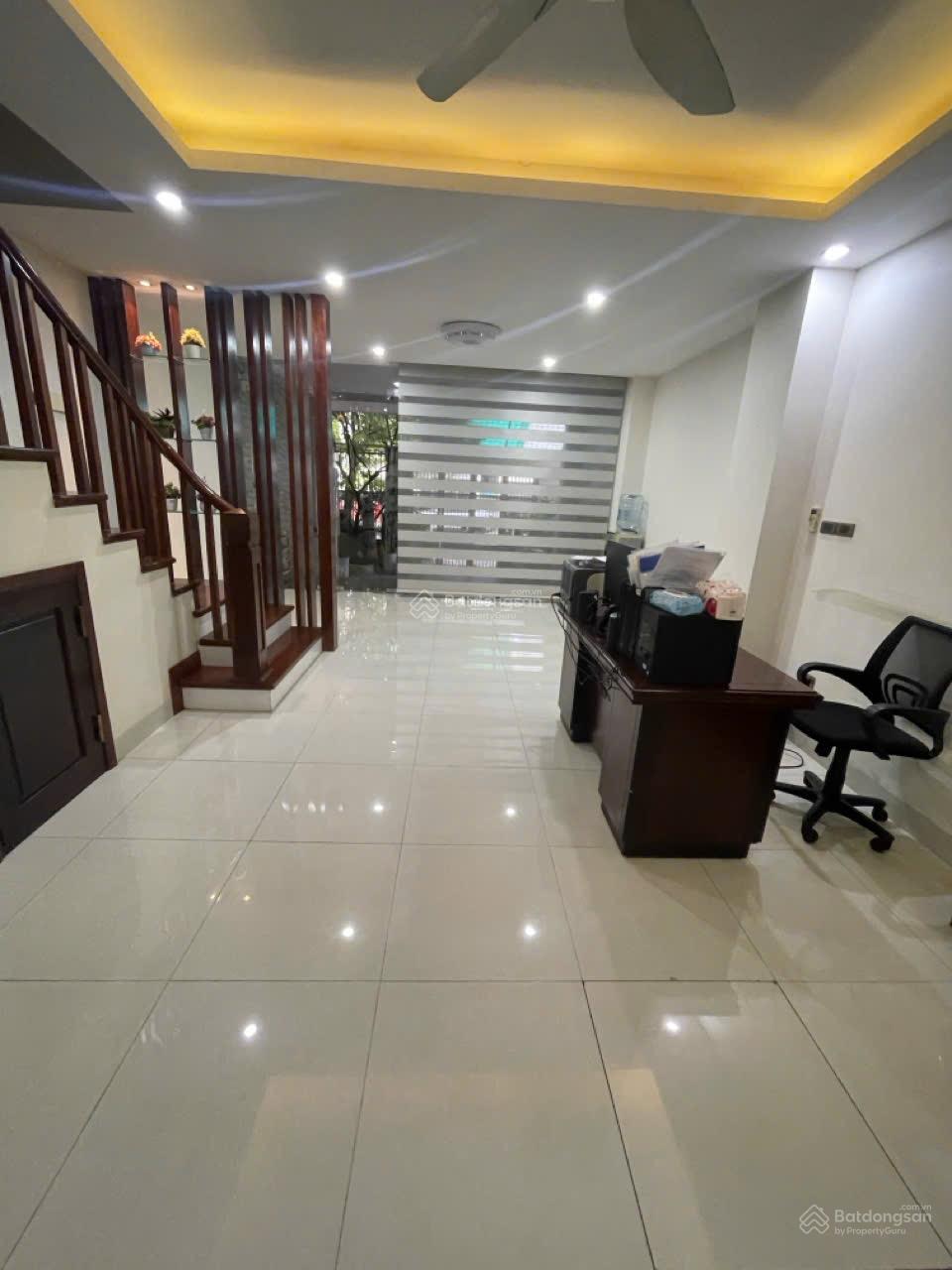 Cho thuê văn phòng 70m² Ao Sào, Hoàng Mai - Giá 11 triệu, Full nội thất