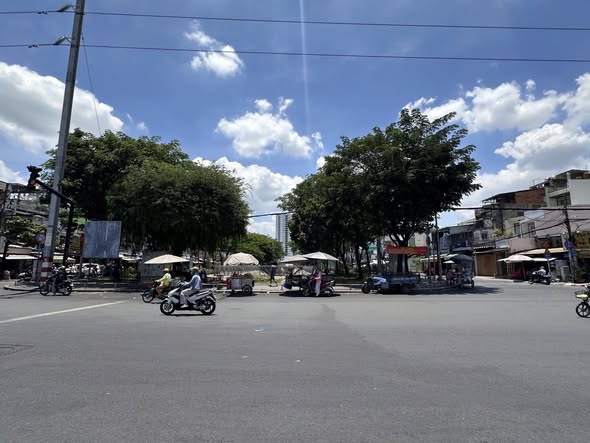 Bán Tòa Nhà CHDV Quận 6 94m² 11.9 Tỷ - Dòng Tiền 70 Triệu/Tháng