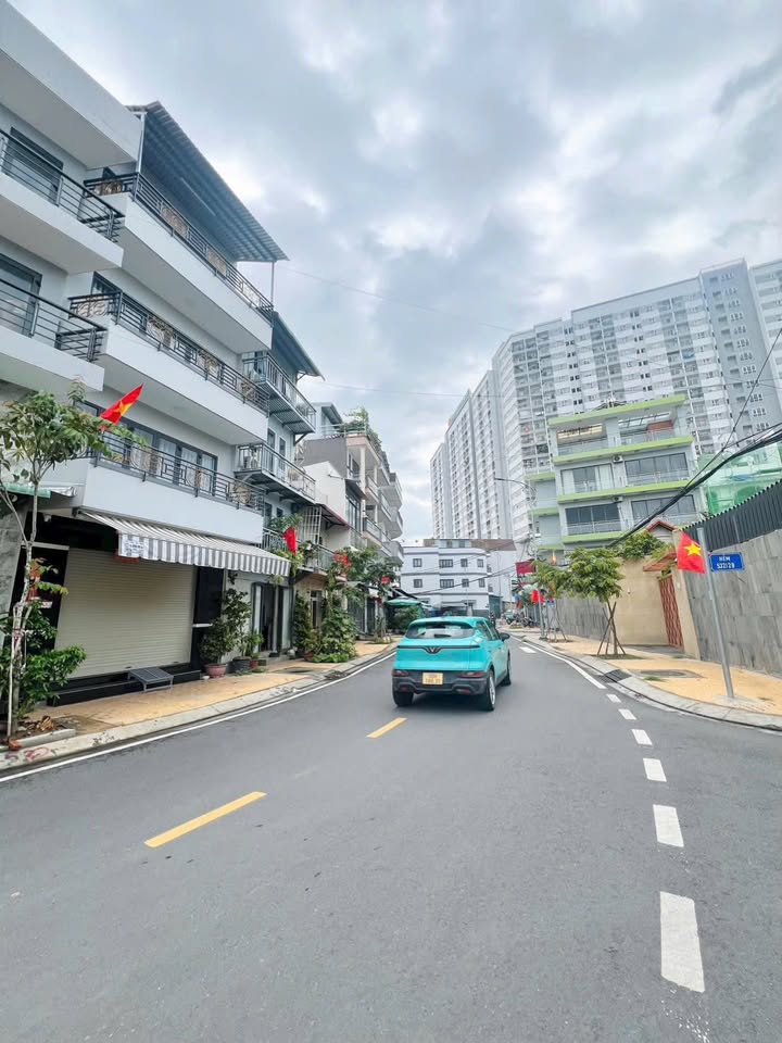 Nhà riêng Quận Bình Tân 76m² 7 tỷ - Ô tô vào tận nhà!