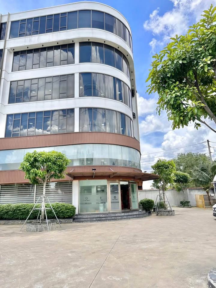 Tòa Nhà Văn Phòng Góc Vip 1200m² - 125 Triệu/tháng - Quận Bình Thạnh