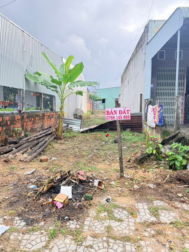 Bán đất mặt tiền Ngô Thì Nhậm Quy Nhơn 175m² - Sổ đỏ chính chủ