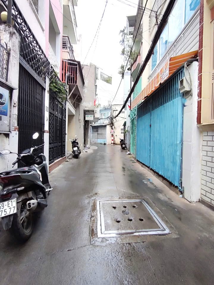 Nhà 4 Tầng 24m² Thích Quảng Đức, Phú Nhuận - Giá 4.7 Tỷ