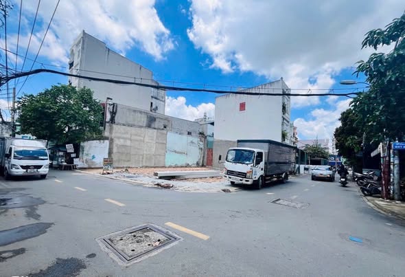 Đất nền ĐHT03 Q12 210m² - Sổ hồng sẵn, kinh doanh sầm uất!