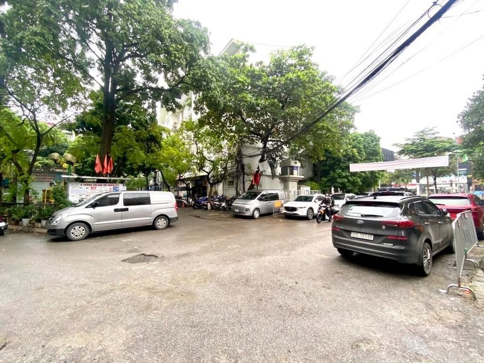 Bán nhà Nguyễn Khánh Toàn 63m² - 18.8 tỷ - Ô tô vào tận nhà!