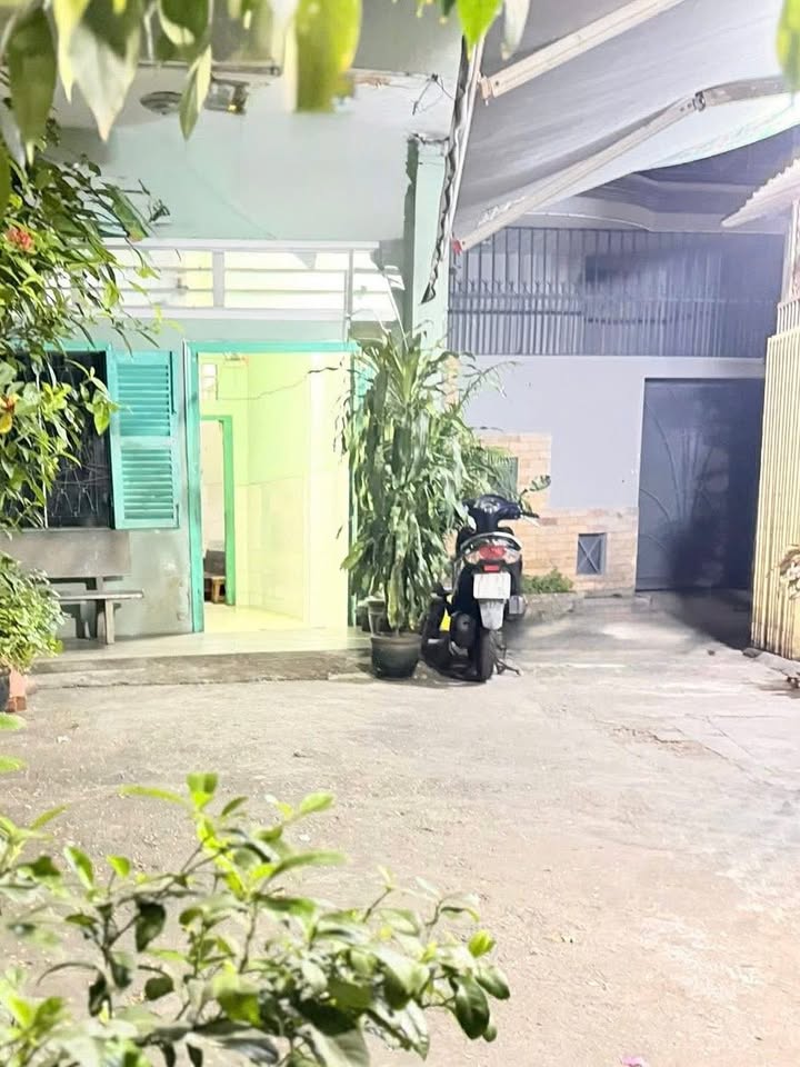 Nhà Chính Chủ Quận 3 - 65m² Ngang 4.3m, 2 Tầng, Gần Vòng Xoay Dân Chủ - 7.7 Tỷ