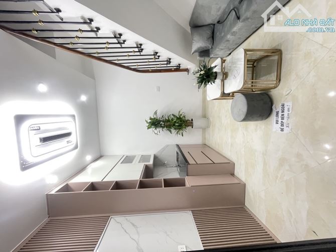 Bán nhà phố Nguyễn Cao 18m² giá 4 tỷ - Nhà đẹp sẵn sàng ở ngay!
