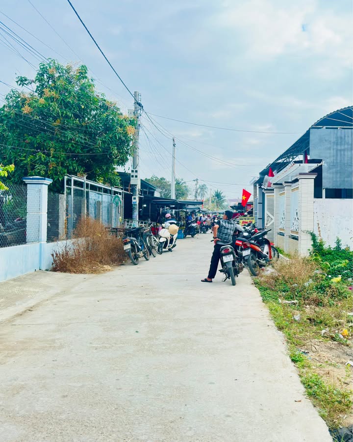 Đất Vạn Lương 110m² Sổ Đỏ Full Thổ Cư - Giá 1.2 Tỷ