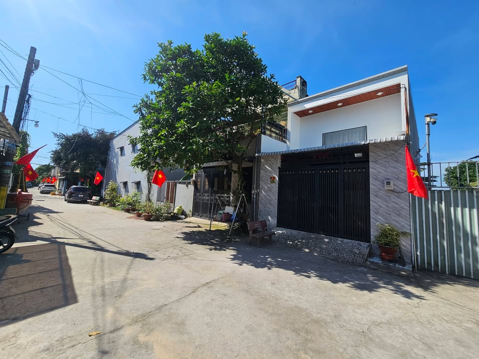 Nhà Riêng Hóc Môn 78m² 3.95 tỷ - Ô tô vào tận nhà!