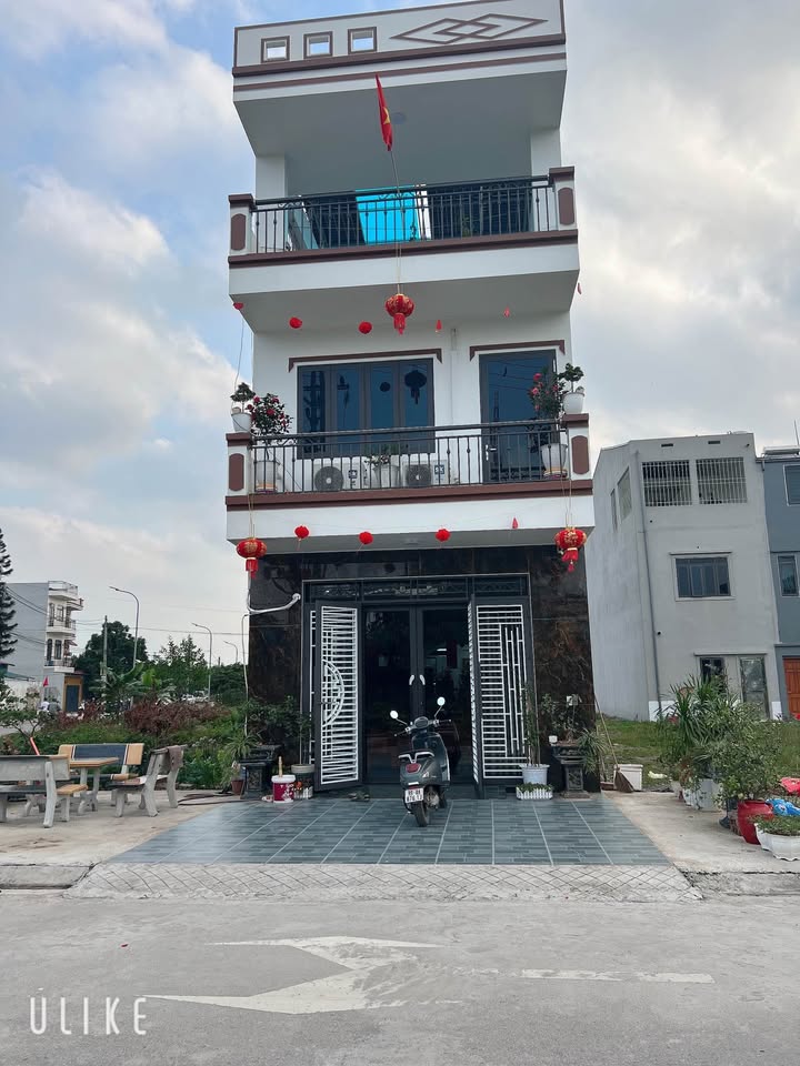 Bán đất nền TP Bắc Giang 90m² giá 3.x tỷ - Sổ đỏ chính chủ!