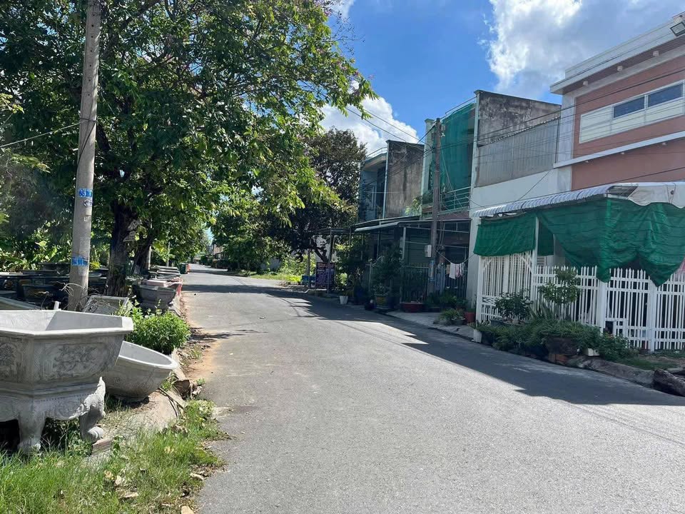 Đất nền KDC Phú An Bến Lức 90m² giá 1.3 tỷ - Sổ đỏ chính chủ!