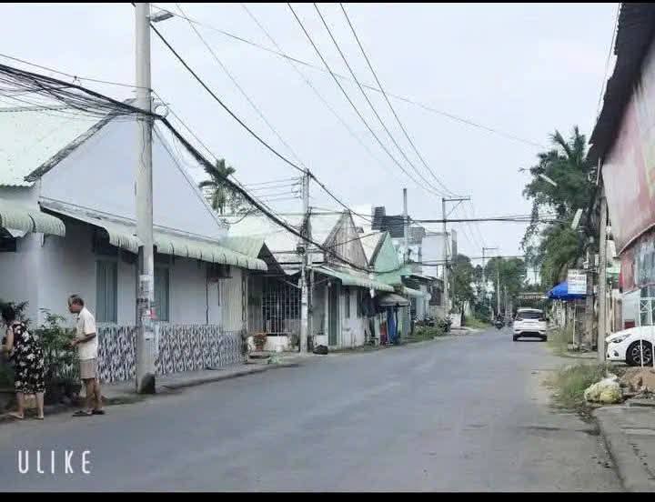 Bán nhà mặt tiền KDC Hoàn Hảo Vĩnh Long 125m² giá 2.6 tỷ - Sẵn sàng ở ngay!