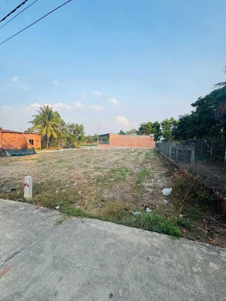 Đất nền Thị trấn Châu Thành 330m² giá 930 triệu - Sổ hồng chính chủ