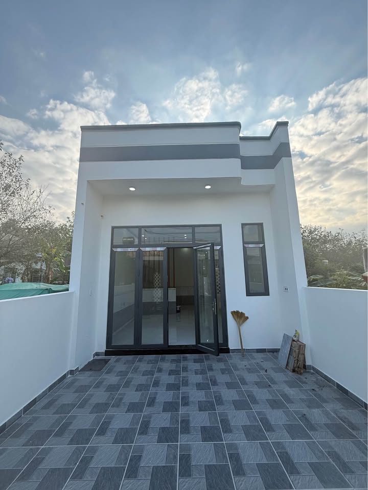 Nhà 146m² Tân Định, Bến Cát - Sổ đỏ, Hỗ trợ vay 400tr nhận nhà