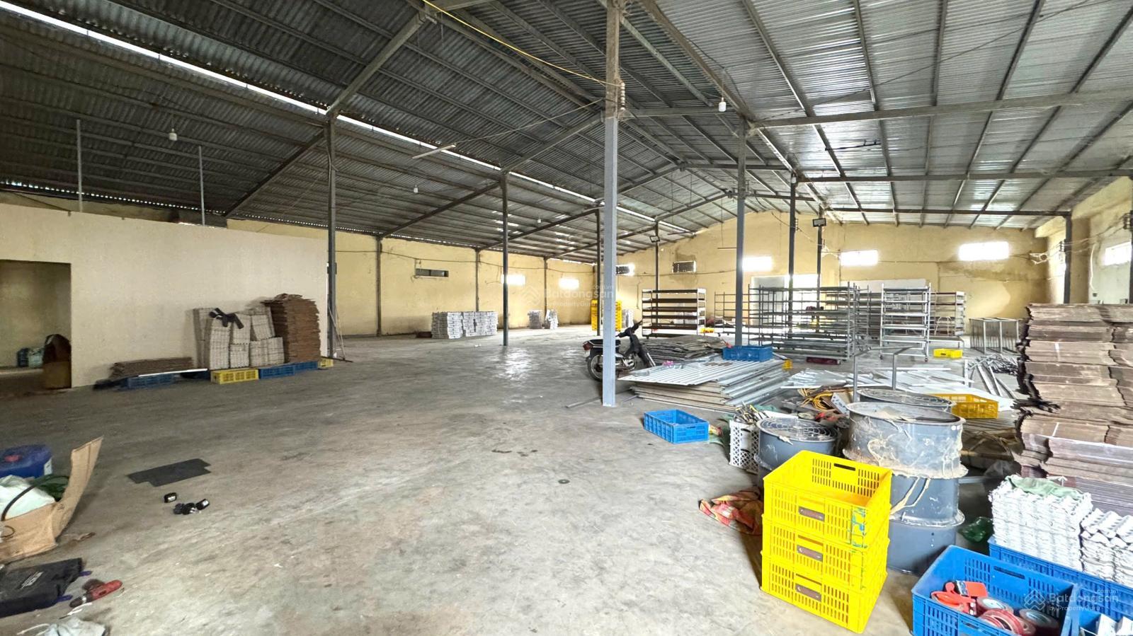 Kho 800m² QL14 Buôn Ma Thuột - Container thoải mái!