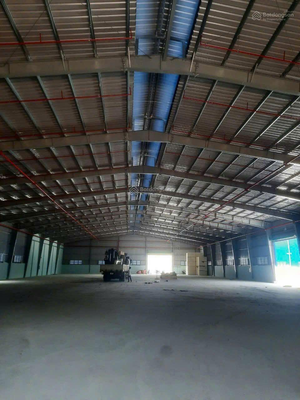 Kho xưởng Tân Uyên 17.000m² – Hoạt động ngay, container thoải mái!