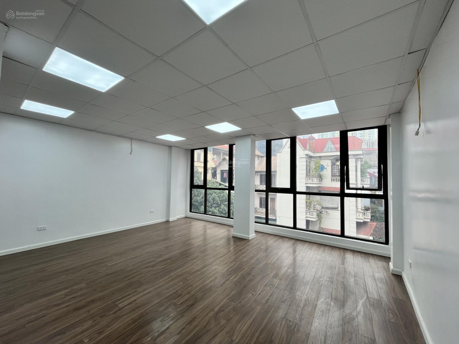 Văn phòng cho thuê Trần Phú, Hà Đông 60m² - Sẵn sàng làm việc!