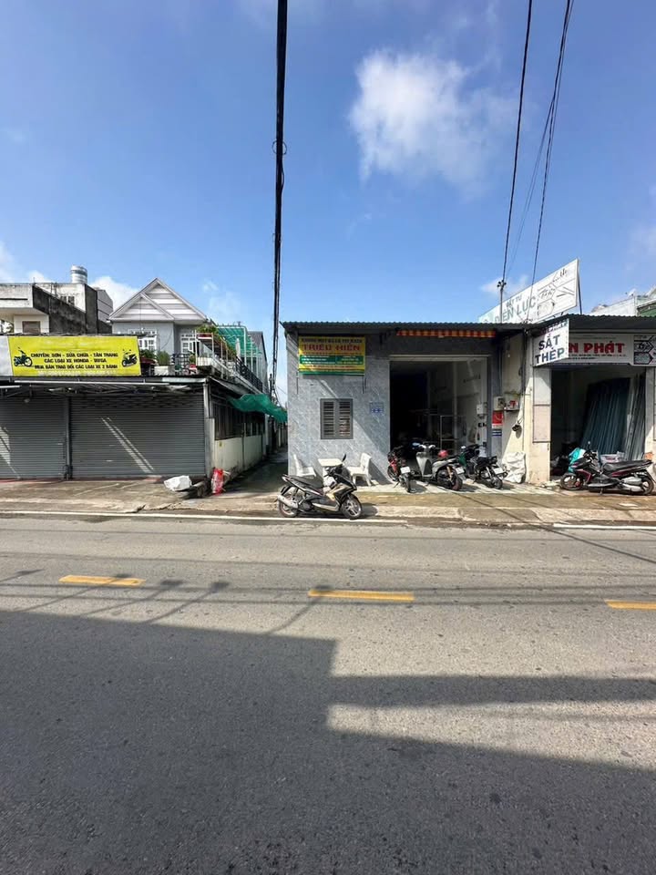 Nhà Mặt Tiền Nguyễn Thị Ngâu, Hóc Môn - Kinh Doanh Đa Ngành, Giá 8.5 Tỷ