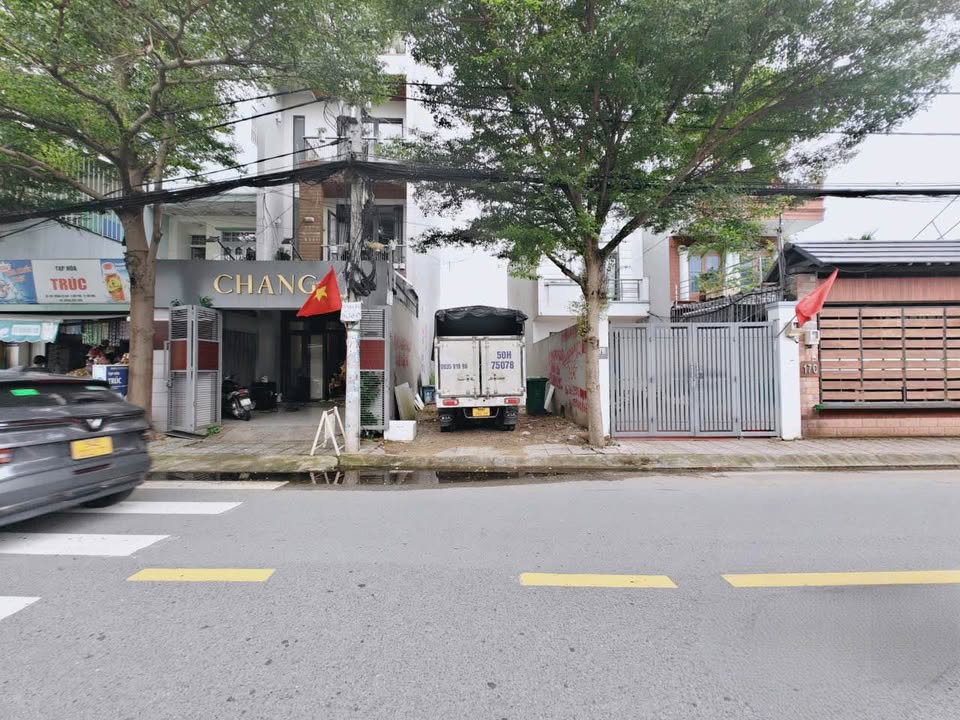 Nhà phố mặt tiền Đường 904 Quận 9 71m² giá 7.5 tỷ - Vị trí đắc địa