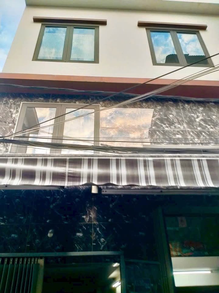 Bán nhà 3 tầng Hùng Vương Hải Châu 42m² - Vị trí đắc địa trung tâm!