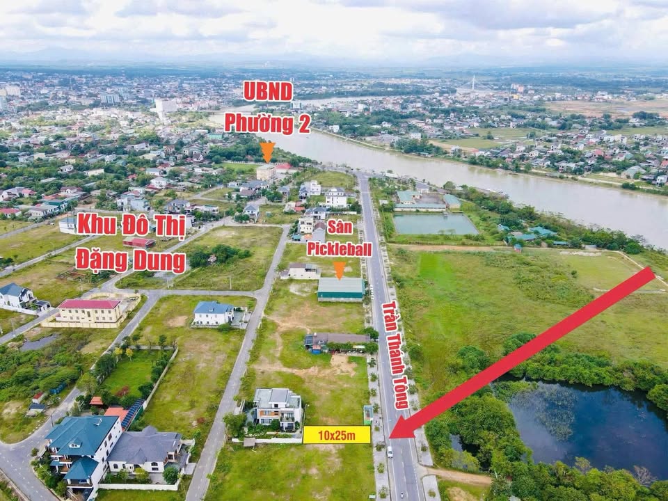 Đất nền Đặng Dung Đồng Hới 250m² - Sổ đỏ chính chủ, kinh doanh tốt!