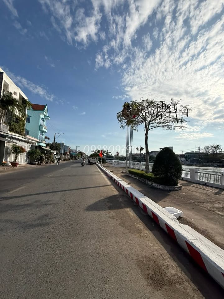 Nhà Mặt Tiền Đường Lò Lột, Trà Vinh - 156m², 3PN, Full Nội Thất, 1.6 Tỷ