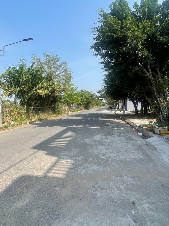 Nhà Mới Full Nội Thất KDC Tây Đô Ecopark 100m² - Giá 3.15 Tỷ