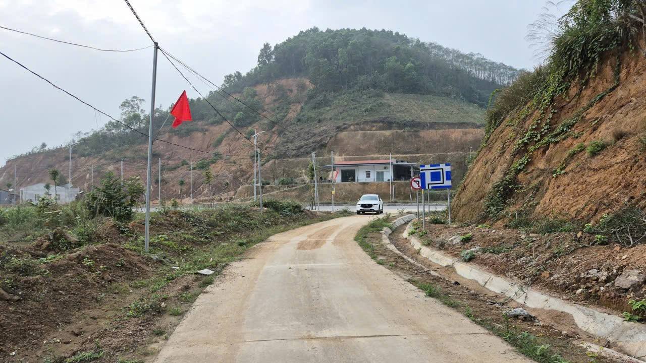 Đất nền Lạc Long Quân, TP Yên Bái 100m² - Giá F0 CĐT, Cơ hội vàng!