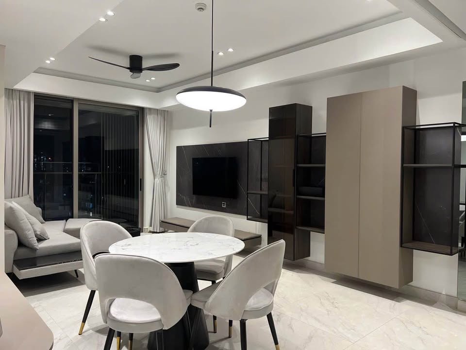 Thuê căn hộ Midtown M7 81m² 30 triệu - View biệt thự, tầng cao thoáng mát!