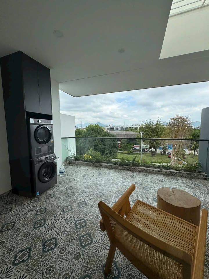 Cho thuê Nhà Mỹ Gia 8, Nha Trang - 270m² Full Nội thất, Hướng Tây