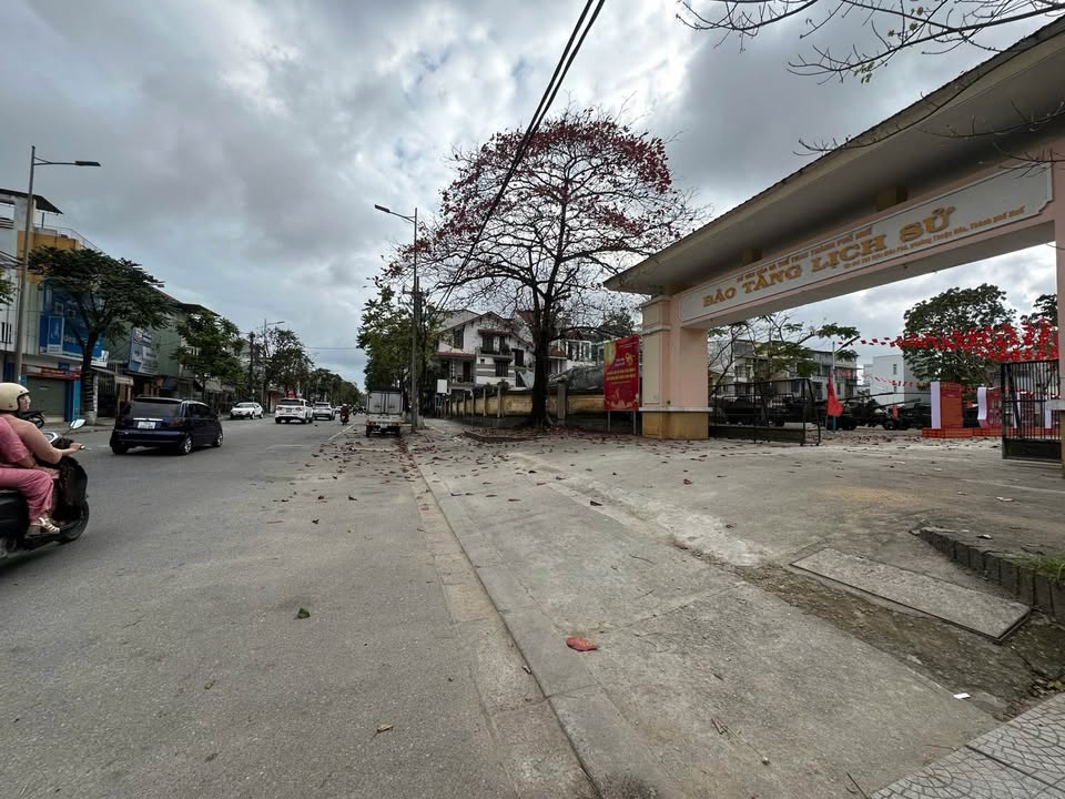 Bán đất Trường An 193m² giá 4 tỷ - Đầu tư sinh lời ngay!